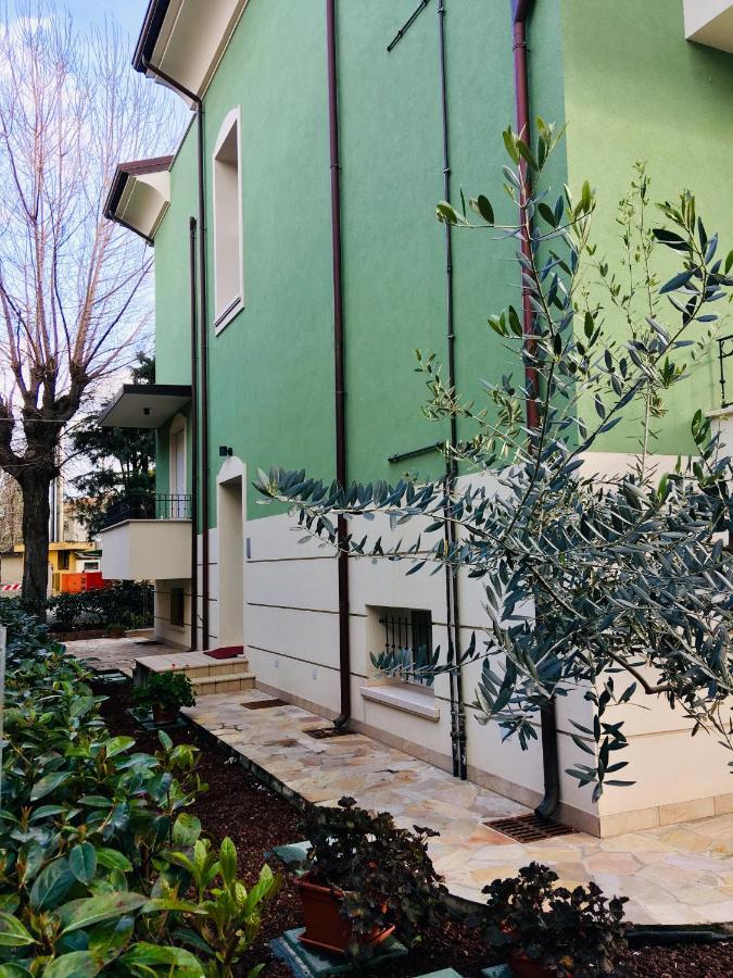 Appartement Residenza Elena à Rimini Extérieur photo