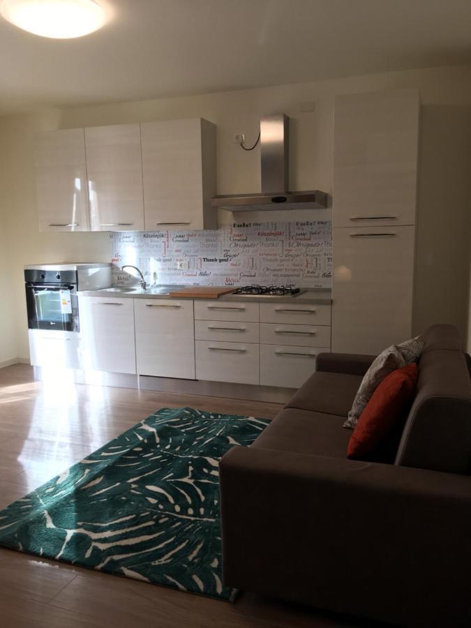 Appartement Residenza Elena à Rimini Extérieur photo